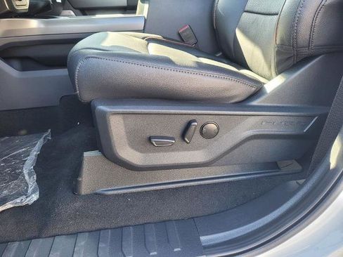 New 2026 Ford F250 4x4 Crew Cab Super Duty image 6