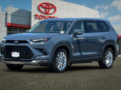 Certified 2026 Toyota Grand Highlander AWD image 7