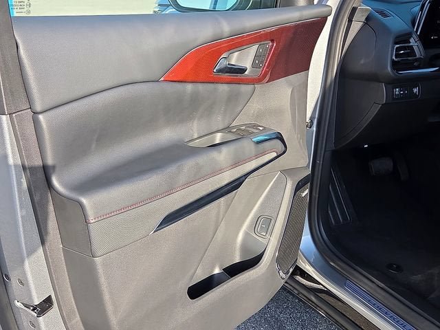 New 2026 Chevrolet Traverse RS w/ LPO, Floor Liner Package FWD image 15