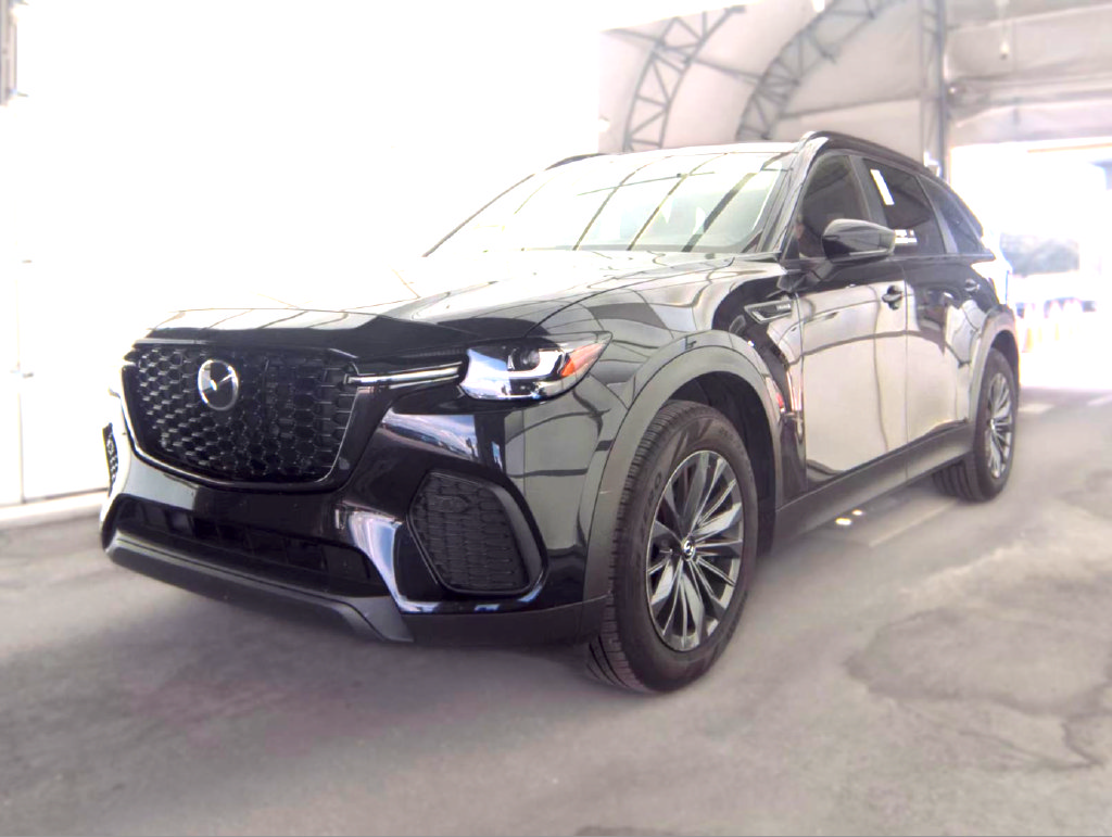 Used 2025 MAZDA CX-70 3.3 Turbo w/ Preferred Package AWD/4WD image 4