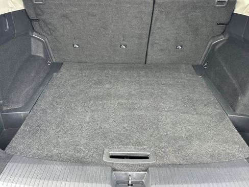 Used 2023 Nissan Rogue S AWD/4WD image 15