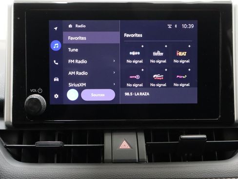 Used 2025 Toyota RAV4 XLE FWD image 19