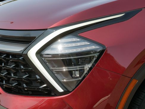 Certified 2024 Kia Sportage X-Line AWD/4WD image 16