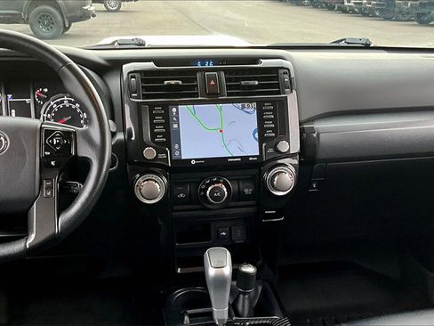 Used 2022 Toyota 4Runner TRD Off-Road Premium image 6