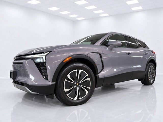 Used 2025 Chevrolet Blazer EV LT AWD/4WD image 6