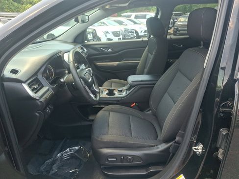 Used 2023 GMC Acadia SLE AWD/4WD image 12