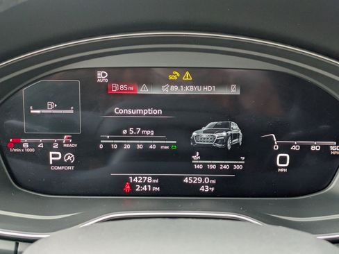 Certified 2025 Audi Q5 2.0T Premium image 16