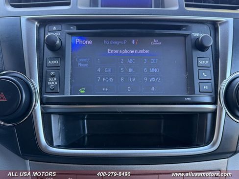Used 2013 Toyota Highlander Plus AWD/4WD image 40