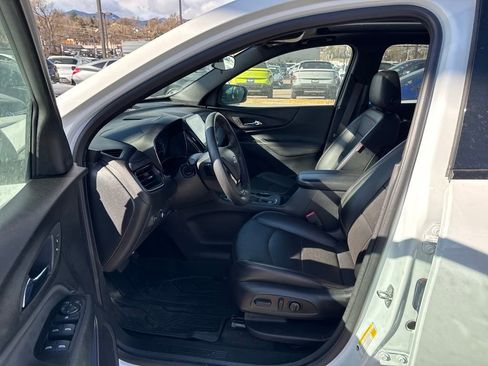 Used 2023 Chevrolet Equinox RS w/ RS Leather Package image 21