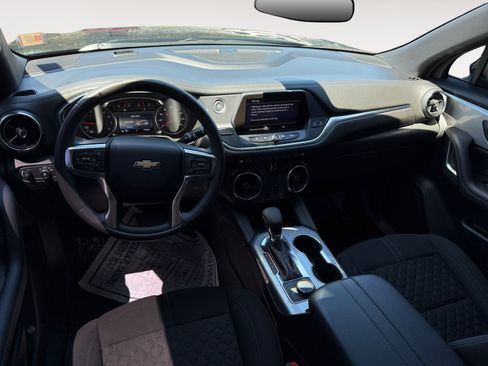 Used 2022 Chevrolet Blazer LT FWD image 15