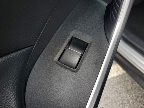 Used 2024 Toyota RAV4 XLE FWD image 13