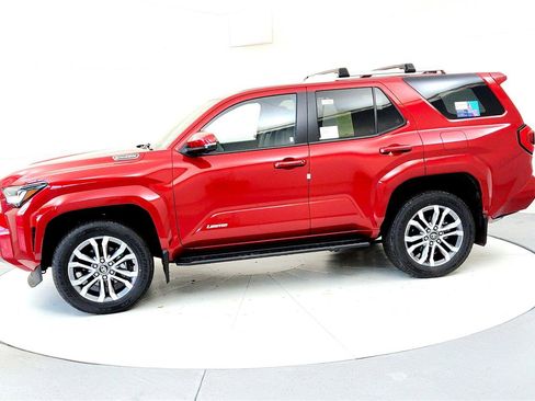 New 2025 Toyota 4Runner Limited image 3