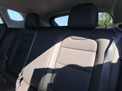 Used 2025 Chevrolet Trax ACTIV w/ Sunroof Package image 8