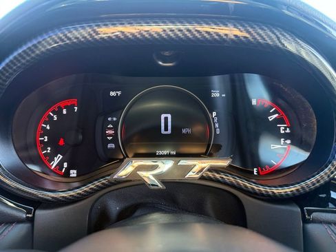 Used 2022 Dodge Durango R/T w/ Blacktop Package image 10