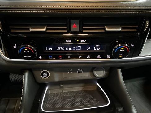 Certified 2023 Nissan Rogue Platinum w/ Platinum Premium Package AWD/4WD image 19