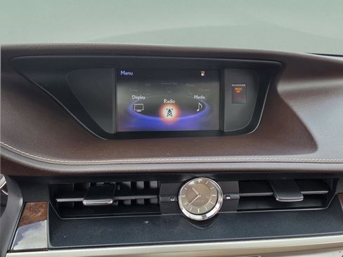 Used 2017 Lexus ES 350 image 18