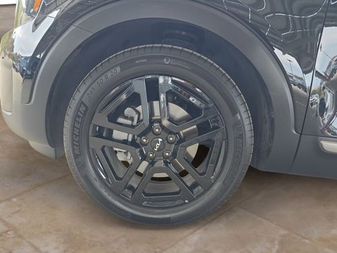 Certified 2023 Kia Telluride SX X-Line image 28