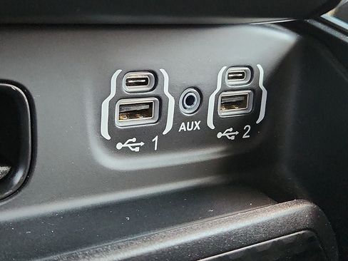 Used 2022 RAM 1500 Big Horn AWD/4WD image 27