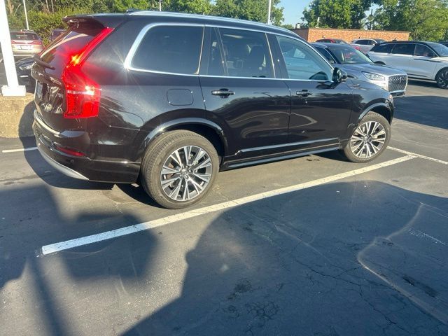 Used 2022 Volvo XC90 T5 Momentum w/ Climate Package AWD/4WD image 8