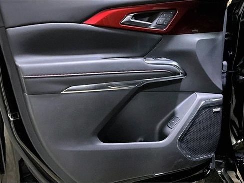 Certified 2024 Chevrolet Traverse RS image 11