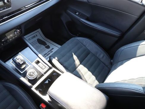 Used 2022 Mitsubishi Outlander SE image 27