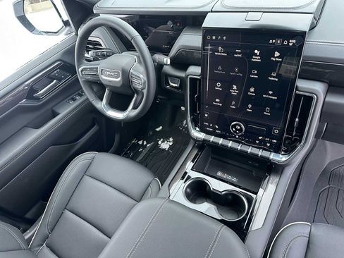 New 2026 GMC Yukon XL Elevation w/ LPO, Floor Liner Package image 11