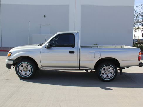 Used 2002 Toyota Tacoma 2WD Regular Cab image 8