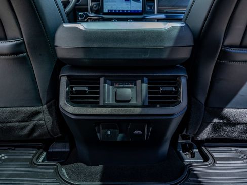 Used 2022 Ford F150 Platinum w/ Equipment Group 701A High AWD/4WD image 34