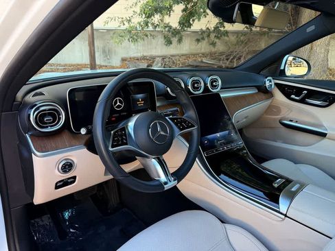 Used 2023 Mercedes-Benz C 300 Sedan image 2