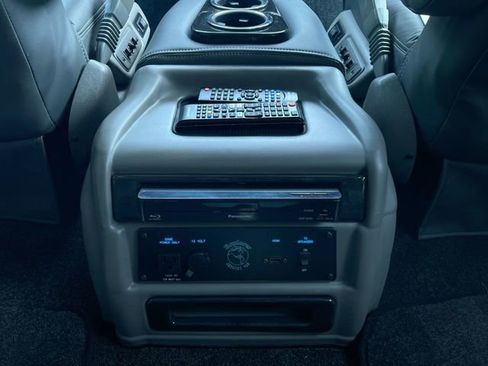 Used 2025 GMC Savana 2500 w/ Driver Convenience Package RWD image 37