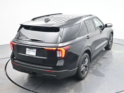 New 2026 Ford Explorer ST-Line w/ ST-Line Street Pack image 32