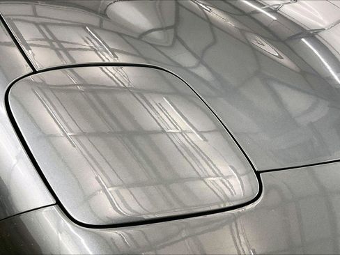 Used 2004 Chevrolet Corvette Coupe w/ Preferred Equipment Group image 28