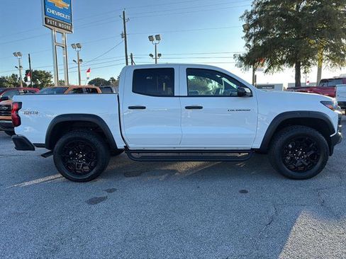 New 2026 Chevrolet Colorado Trail Boss AWD/4WD image 8