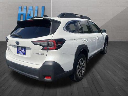 Used 2023 Subaru Outback Premium AWD/4WD image 5