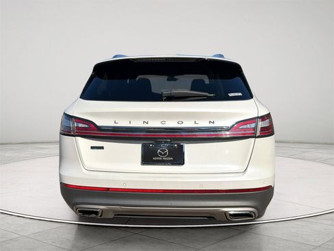 Used 2021 Lincoln Nautilus Reserve w/ Equipment Group 201A image 18