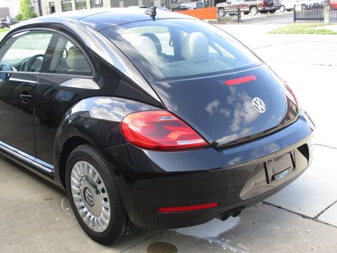 Used 2015 Volkswagen Beetle 1.8T FWD image 39