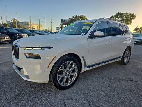 Used 2025 BMW X7 xDrive40i image 7