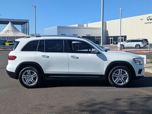 Used 2021 Mercedes-Benz GLB 250 4MATIC image 7