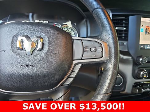 Used 2024 RAM 2500 Tradesman w/ Chrome Appearance Group image 18