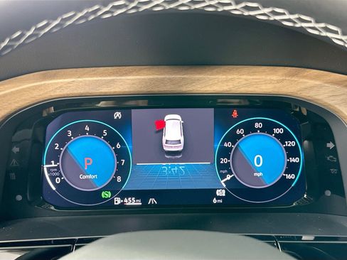 Certified 2024 Volkswagen Atlas SE image 7