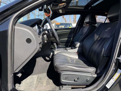 Used 2012 Chrysler 300 S image 13