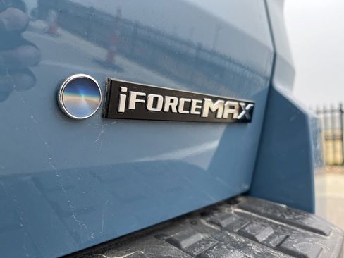 Used 2025 Toyota 4Runner Limited w/ Tow Technology Package image 7