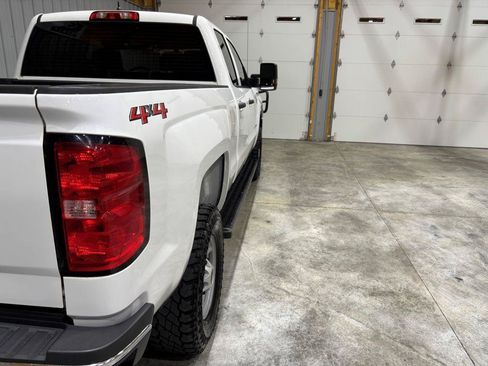 Used 2018 Chevrolet Silverado 2500 W/T w/ Snow Plow Prep Package AWD/4WD image 10
