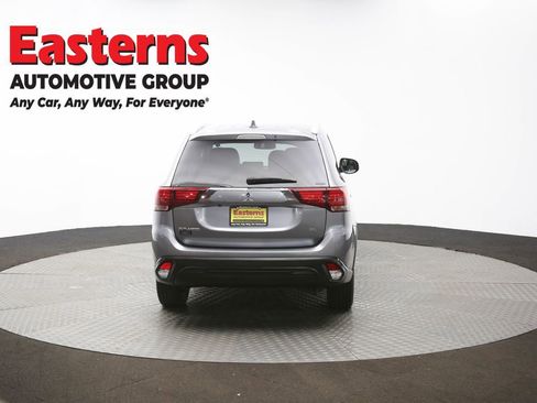 Used 2020 Mitsubishi Outlander SEL image 35