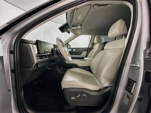 Used 2026 Hyundai Santa Fe SEL FWD image 13