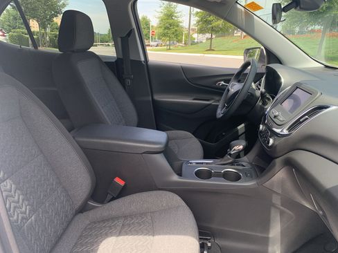 Used 2024 Chevrolet Equinox LT FWD image 14