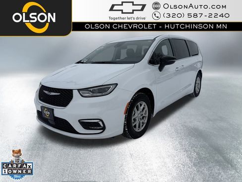 Used 2024 Chrysler Pacifica Touring-L image 1