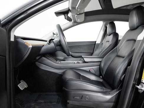 Used 2021 Tesla Model Y Performance image 15