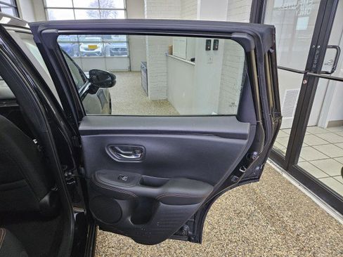 Used 2023 Honda HR-V Sport image 15