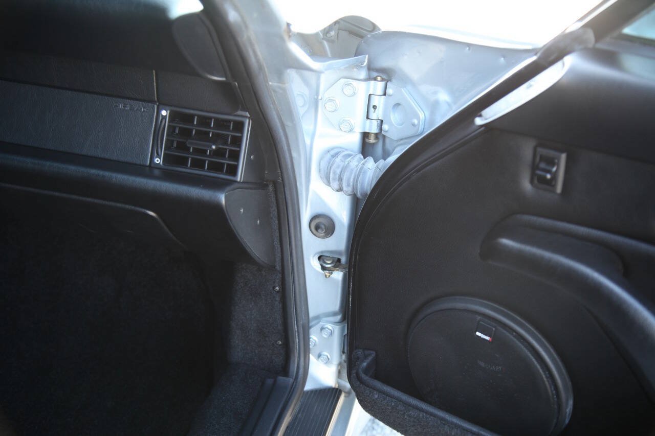 Used 1996 Porsche 911 GT3 RS image 98